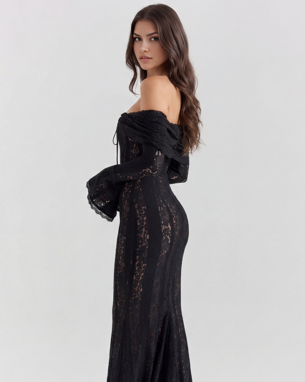 Alessandra Maxi Dress in black