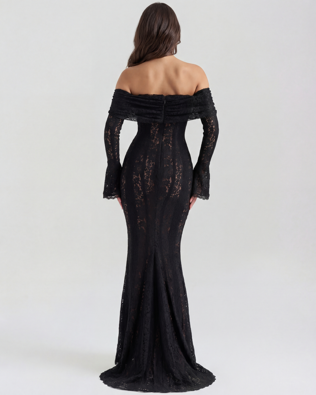 Alessandra Maxi Dress in black