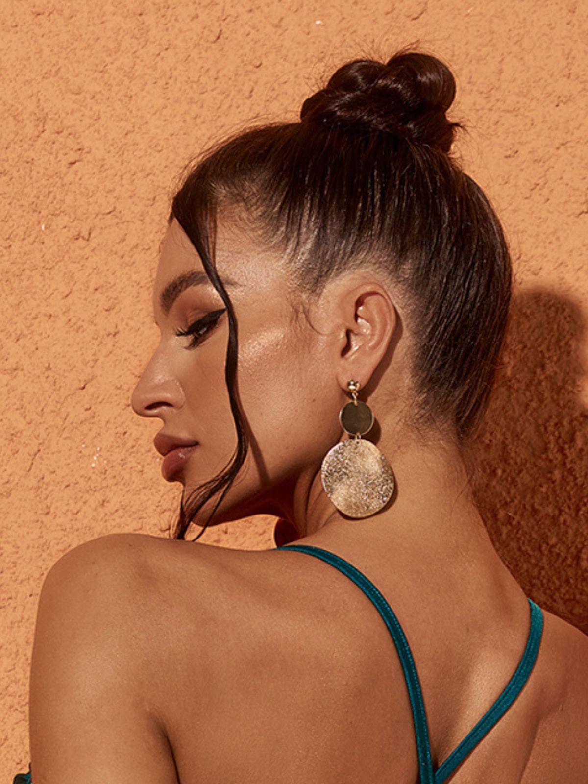 Purnima Round Earrings in gold